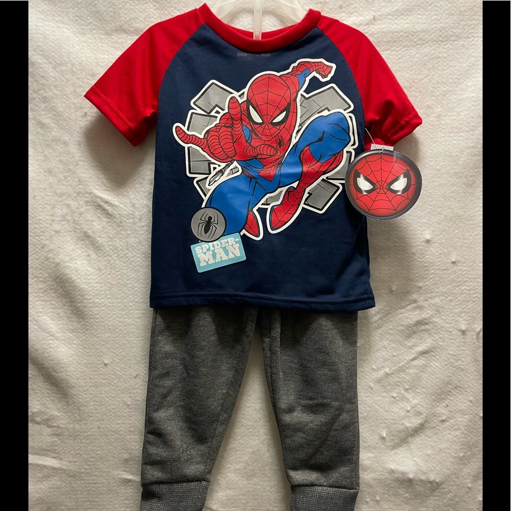 SOLD Spiderman 2 Piece Set New